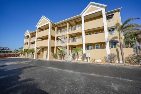 Condo in Englewood, Florida, 2 bedrooms  № 1513028 - photo 6