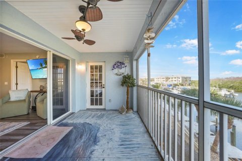 Condo in Englewood, Florida, 2 bedrooms  № 1513028 - photo 26