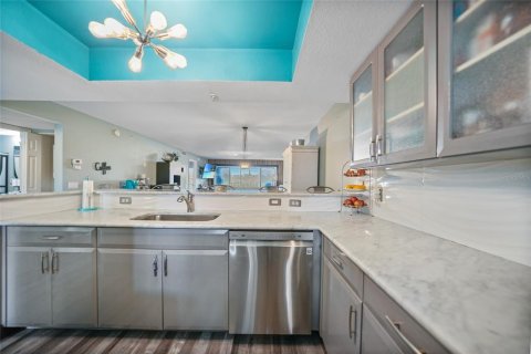 Condo in Englewood, Florida, 2 bedrooms  № 1513028 - photo 15