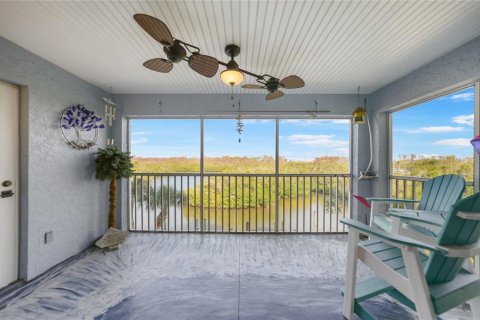 Condo in Englewood, Florida, 2 bedrooms  № 1513028 - photo 24