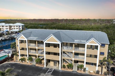 Condo in Englewood, Florida, 2 bedrooms  № 1513028 - photo 1
