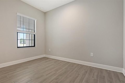 House in Englewood, Florida 2 bedrooms, 151.62 sq.m. № 1525831 - photo 27