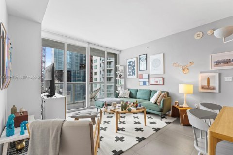 Condo in Miami, Florida, 2 bedrooms  № 2253297 - photo 11