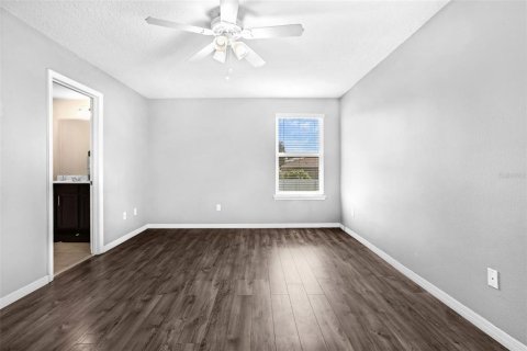 House in Groveland, Florida 4 bedrooms, 204.48 sq.m. № 1902588 - photo 22