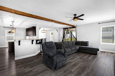 House in Groveland, Florida 4 bedrooms, 204.48 sq.m. № 1902588 - photo 9