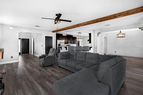 House in Groveland, Florida 4 bedrooms, 204.48 sq.m. № 1902588 - photo 8