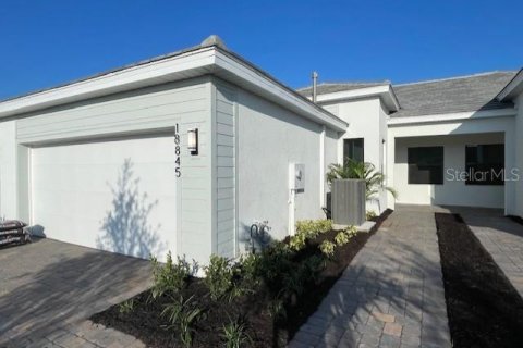 House in Lakewood Ranch, Florida 2 bedrooms, 134.52 sq.m. № 1886029 - photo 1