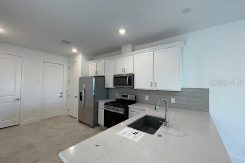 House in Lakewood Ranch, Florida 2 bedrooms, 134.52 sq.m. № 1886029 - photo 5