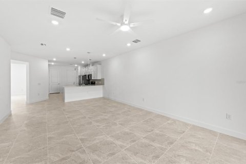 Villa ou maison à vendre à Lakewood Ranch, Floride: 2 chambres, 134.52 m2 № 1886029 - photo 13