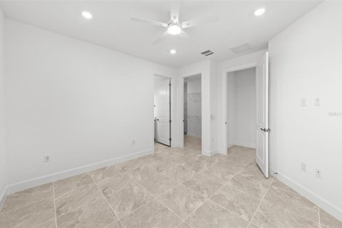 Villa ou maison à vendre à Lakewood Ranch, Floride: 2 chambres, 134.52 m2 № 1886029 - photo 19