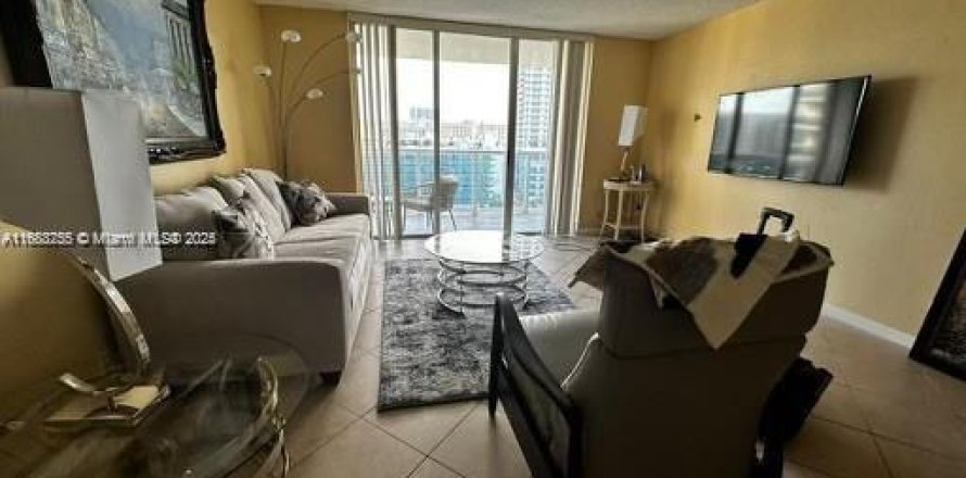 Condo in Hollywood, Florida, 1 bedroom  № 1860410