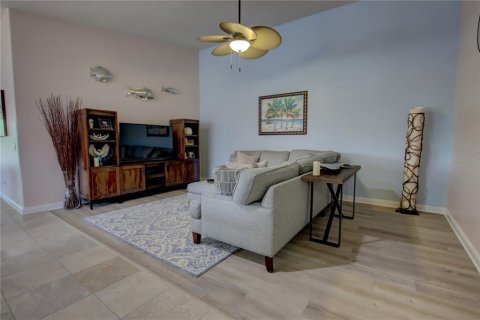 Dúplex en venta en Orlando, Florida, 2 dormitorios, 141.77 m2 № 2098245 - foto 10