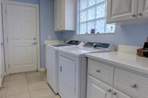 Dúplex en venta en Orlando, Florida, 2 dormitorios, 141.77 m2 № 2098245 - foto 25