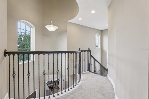 House in Winter Garden, Florida 5 bedrooms, 305.74 sq.m. № 1803896 - photo 9