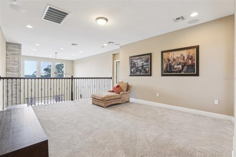 House in Winter Garden, Florida 5 bedrooms, 305.74 sq.m. № 1803896 - photo 10