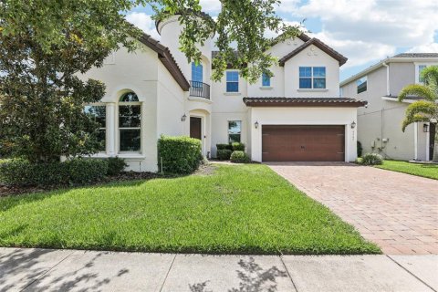 House in Winter Garden, Florida 5 bedrooms, 305.74 sq.m. № 1803896 - photo 1
