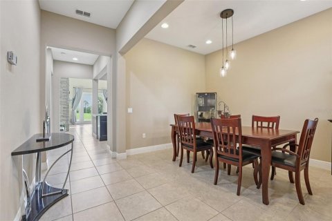 House in Winter Garden, Florida 5 bedrooms, 305.74 sq.m. № 1803896 - photo 25