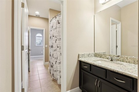 House in Winter Garden, Florida 5 bedrooms, 305.74 sq.m. № 1803896 - photo 15