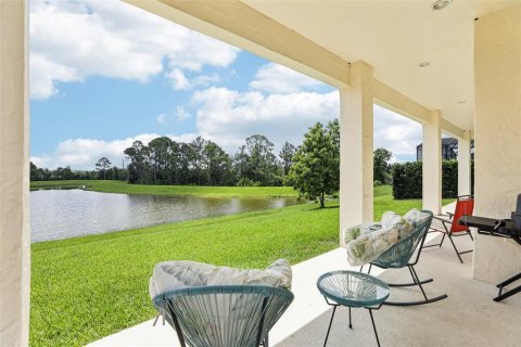 House in Winter Garden, Florida 5 bedrooms, 305.74 sq.m. № 1803896 - photo 19