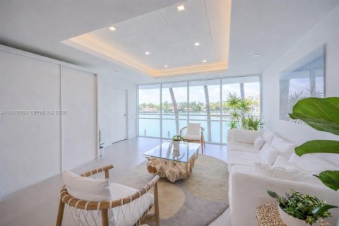 Купить кондоминиум в Майами-Бич, Флорида 4 комнаты, 88.26м2, № 2154803 - фото 5