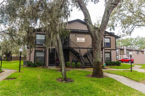 Condo in Tampa, Florida, 2 bedrooms № 2101607