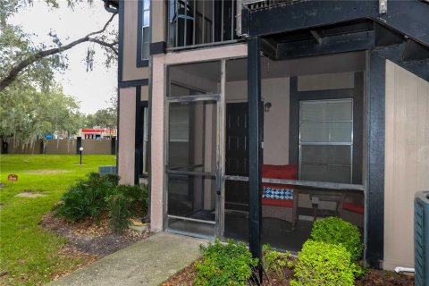 Condo in Tampa, Florida, 2 bedrooms  № 2101607 - photo 2