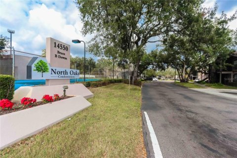 Condo in Tampa, Florida, 2 bedrooms  № 2101607 - photo 23