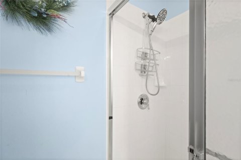 Купить кондоминиум в Венеция, Флорида 9 комнат, 167.5м2, № 1909867 - фото 17
