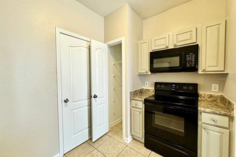 Copropriété à louer à Tampa, Floride: 2 chambres, 103.12 m2 № 2398444 - photo 8