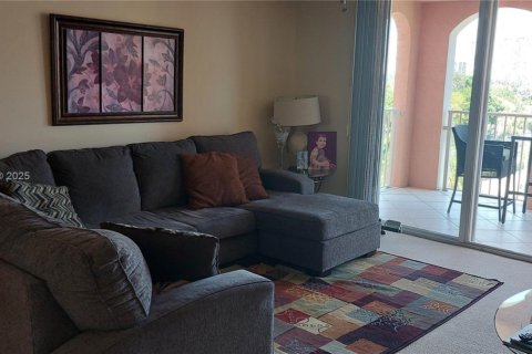 Condo in Aventura, Florida, 2 bedrooms  № 1738779 - photo 1