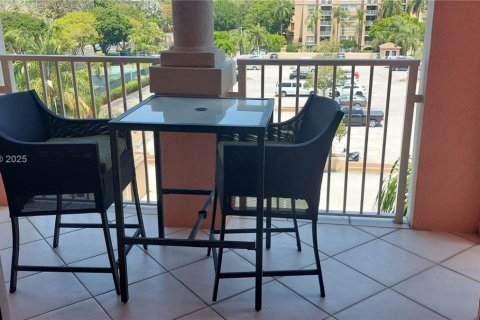 Condo in Aventura, Florida, 2 bedrooms  № 1738779 - photo 4