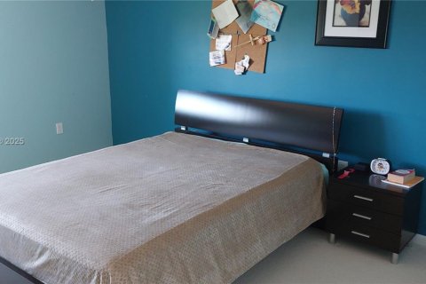 Condo in Aventura, Florida, 2 bedrooms  № 1738779 - photo 3