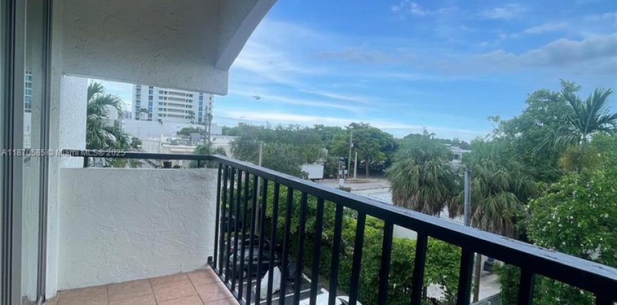 Condo à Miami, Floride, 2 chambres  № 1895458
