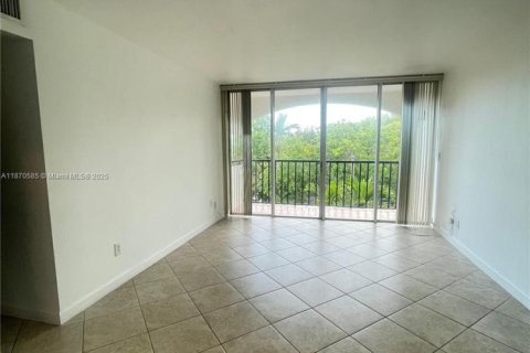 Copropriété à louer à Miami, Floride: 2 chambres, 77.2 m2 № 1895458 - photo 7