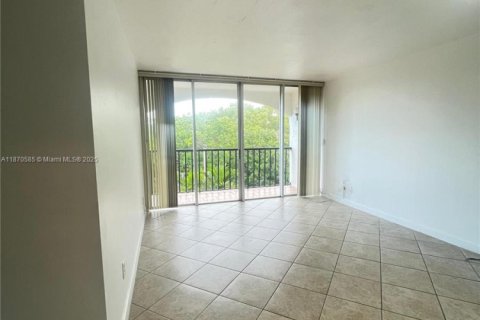 Copropriété à louer à Miami, Floride: 2 chambres, 77.2 m2 № 1895458 - photo 8