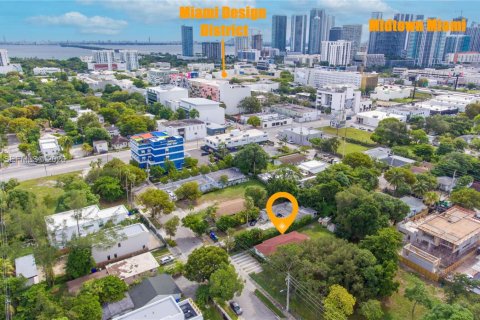 Villa ou maison à louer à Miami, Floride: 2 chambres, 65.03 m2 № 2412972 - photo 11