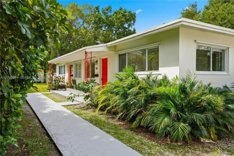 Villa ou maison à Miami, Floride 2 chambres, 65.03 m2 № 2412972