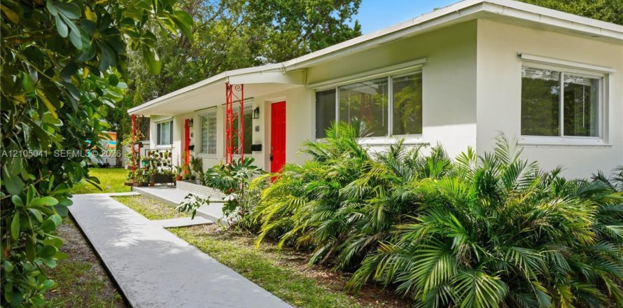 Villa ou maison à Miami, Floride 2 chambres, 65.03 m2 № 2412972