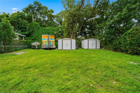 Villa ou maison à louer à Miami, Floride: 2 chambres, 65.03 m2 № 2412972 - photo 16
