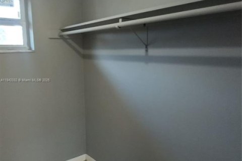 Купить коммерческую недвижимость в Форт-Лодердейл, Флорида 183.95м2, № 1838640 - фото 16