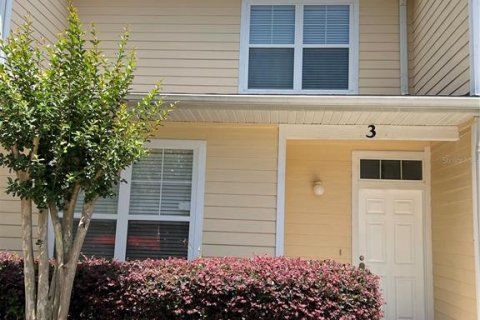 Townhouse in Gainesville, Florida 3 bedrooms, 162.3 sq.m. № 1526556 - photo 1
