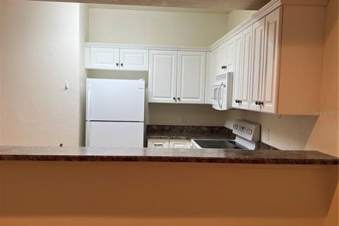 Townhouse in Gainesville, Florida 3 bedrooms, 162.3 sq.m. № 1526556 - photo 12