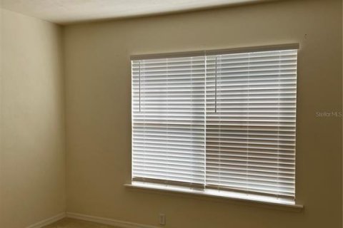 Townhouse in Gainesville, Florida 3 bedrooms, 162.3 sq.m. № 1526556 - photo 11