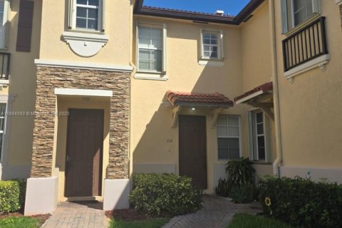 Townhouse in Homestead, Florida 3 bedrooms, 114.64 sq.m. № 1930080 - photo 4