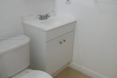 Immobilier commercial à louer à Miami, Floride: 1 chambre, 46.45 m2 № 1945667 - photo 9