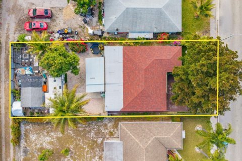 Casa en venta en Lake Worth, Florida, 3 dormitorios, 141.58 m2 № 2007610 - foto 27