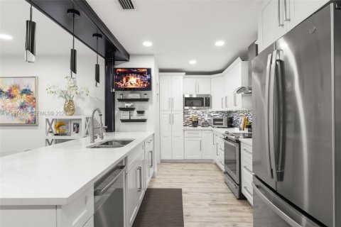 Casa en venta en Lake Worth, Florida, 3 dormitorios, 141.58 m2 № 2007610 - foto 9