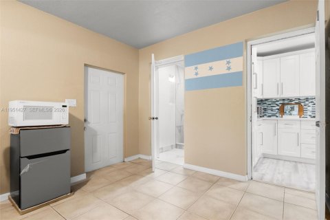 Casa en venta en Lake Worth, Florida, 3 dormitorios, 141.58 m2 № 2007610 - foto 19