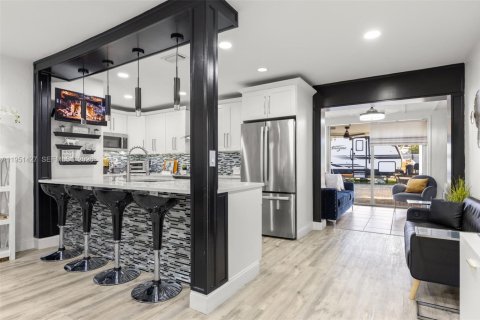 Casa en venta en Lake Worth, Florida, 3 dormitorios, 141.58 m2 № 2007610 - foto 7