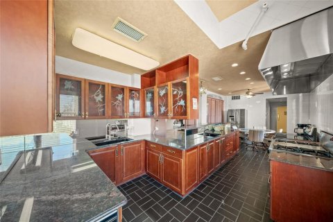 Купить кондоминиум в Сарасота, Флорида 10 комнат, 667.78м2, № 2125493 - фото 29